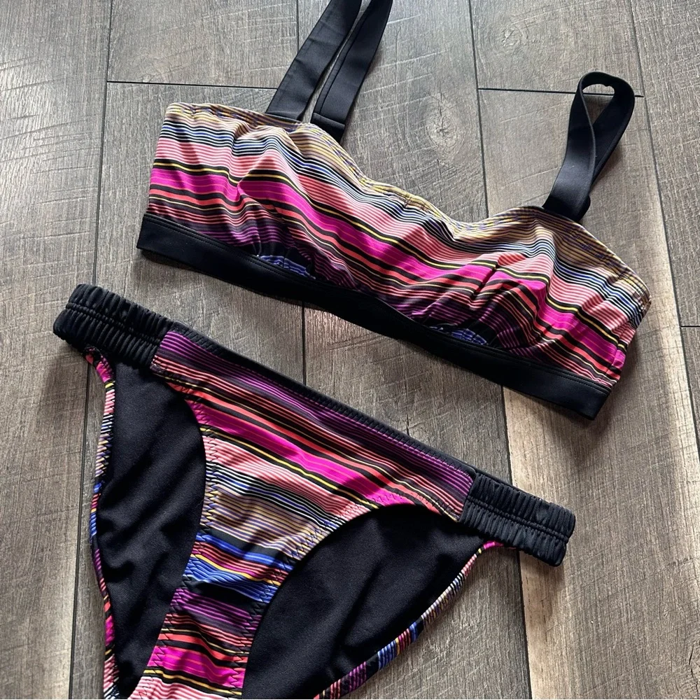 Athleta Pura Bikini (Lined, Underwire) - Picture 2 of 6
